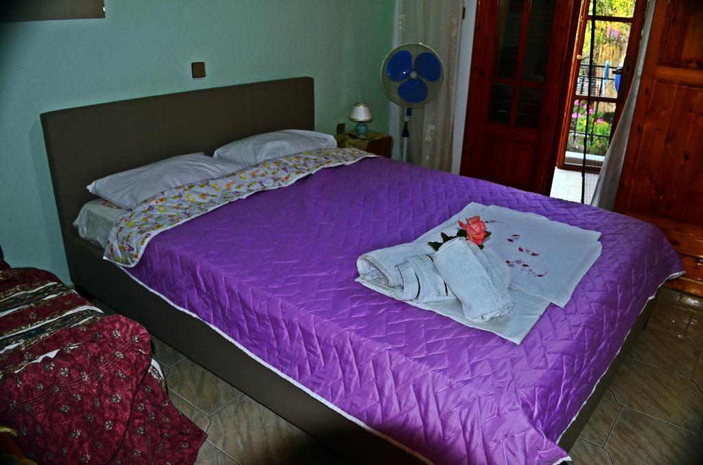 Amversa'S Rooms Скала-Марион Экстерьер фото